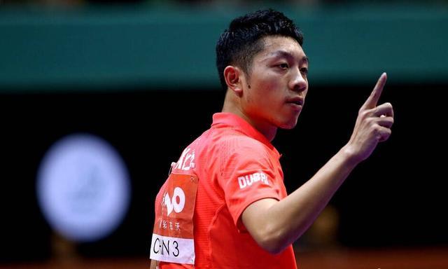 个采访中的 个采访中的